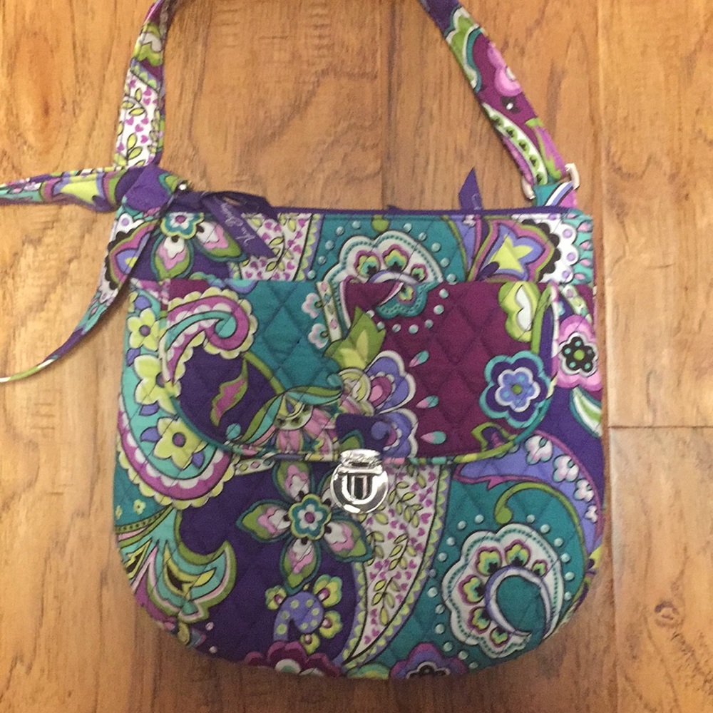 Vera Bradley purse. Never worn.